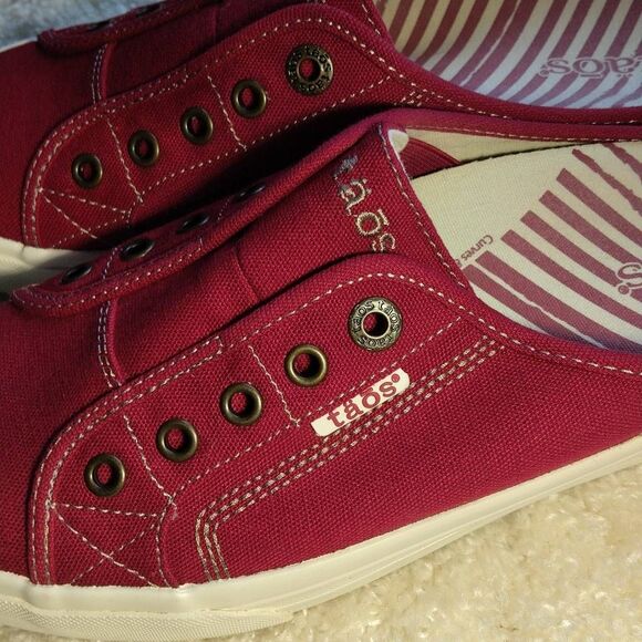 Toas EZ Soul Red Canvas Slip On Mule Sneakers Size 9 - Picture 13 of 16